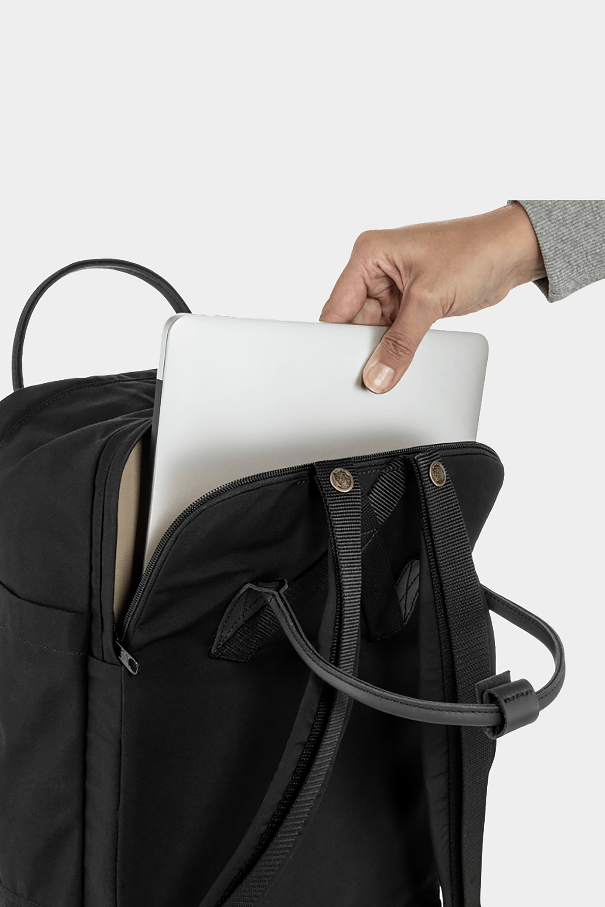 Mochila Fjällräven Kånken Laptop 15 Black