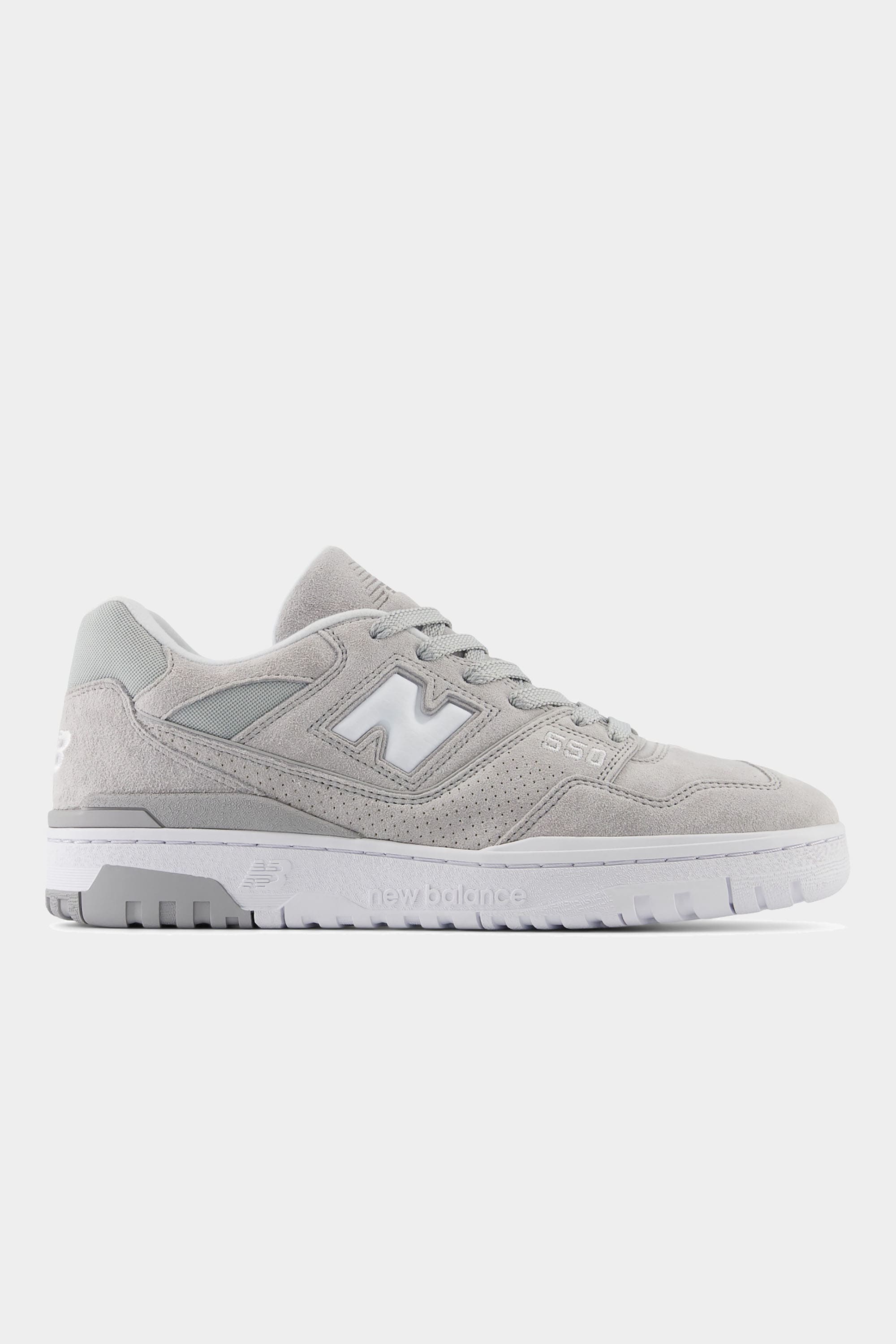 New Balance 550 Suede White/Grey – O Clássico do Basquete com New Balance 550 Suede White/Grey – O Clássico do Basquete com