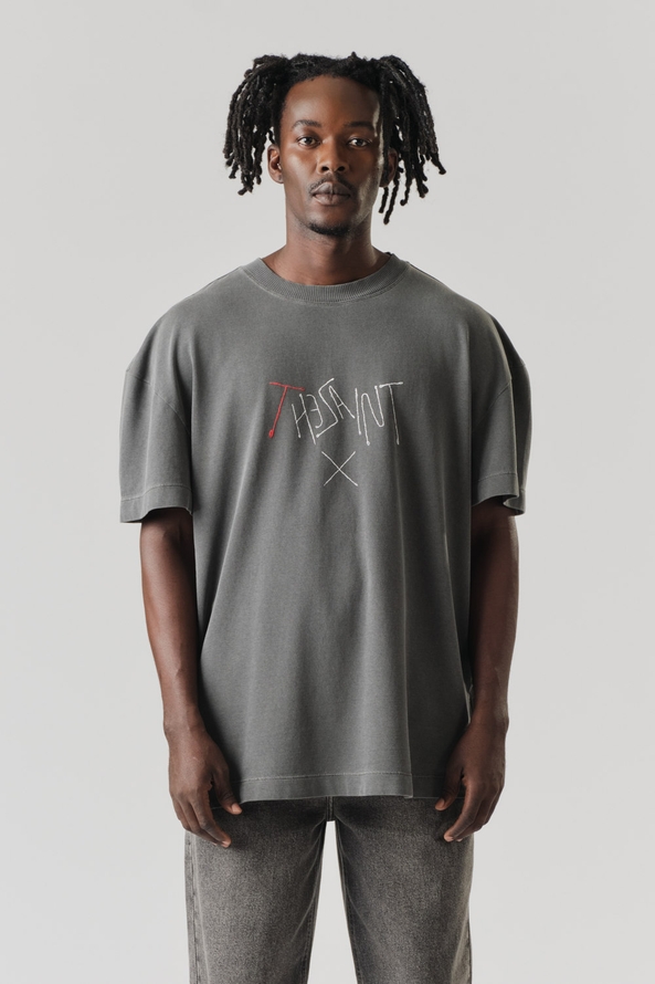 Camiseta TheSaint Oversized Wire Stoned Black - Streetwear
